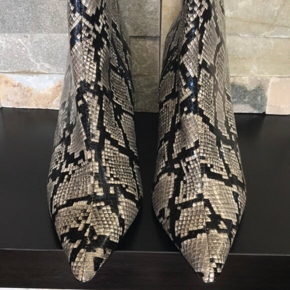 Jeffrey Campbell Raven Bootie - Picture 4 of 9